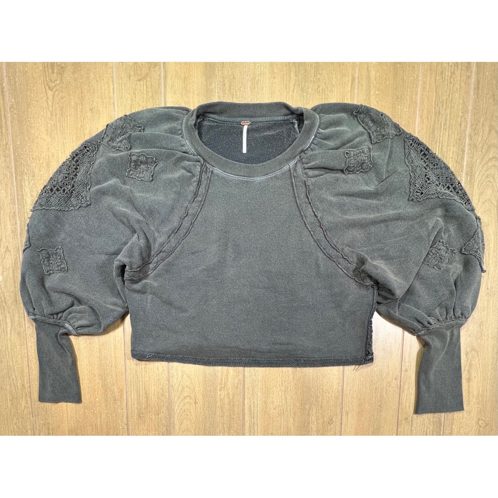 Free People Adella Lace Puff Sleeve Cropped Sweatshirt Faded Black Large - Picture 3 of 9